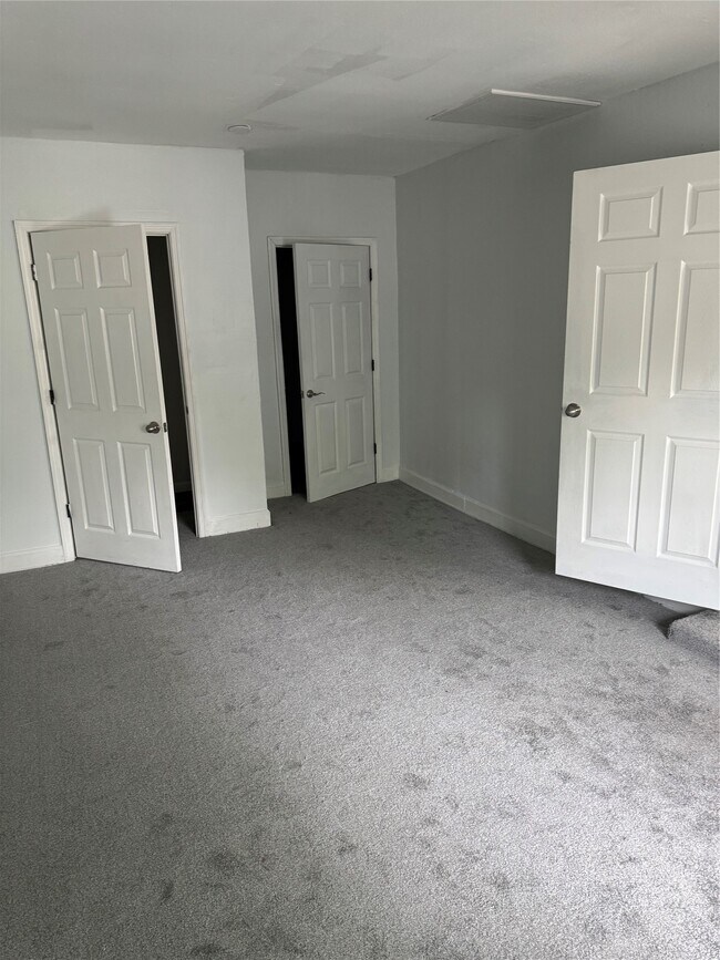 Building Photo - 4215 Botany Ln