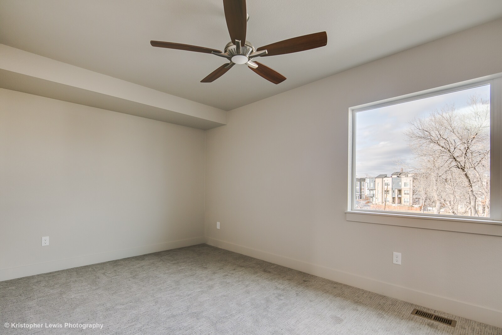 Building Photo - 1559 King St