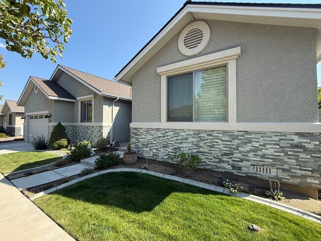 Building Photo - 1317 Cedar Creek Cir