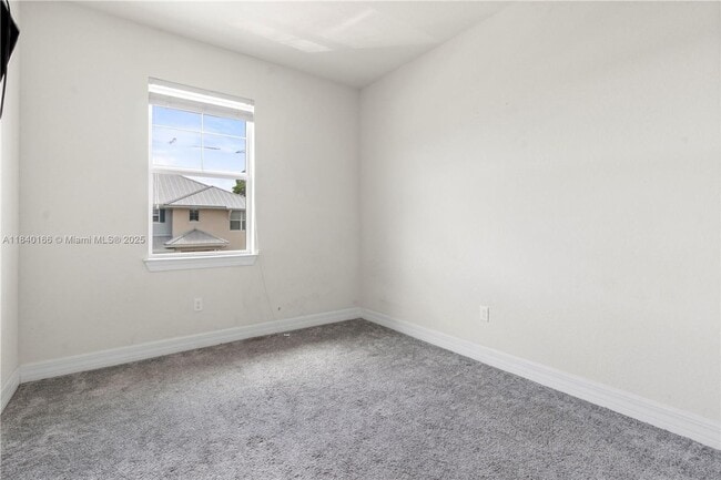 Building Photo - 5140 Eucalyptus Dr