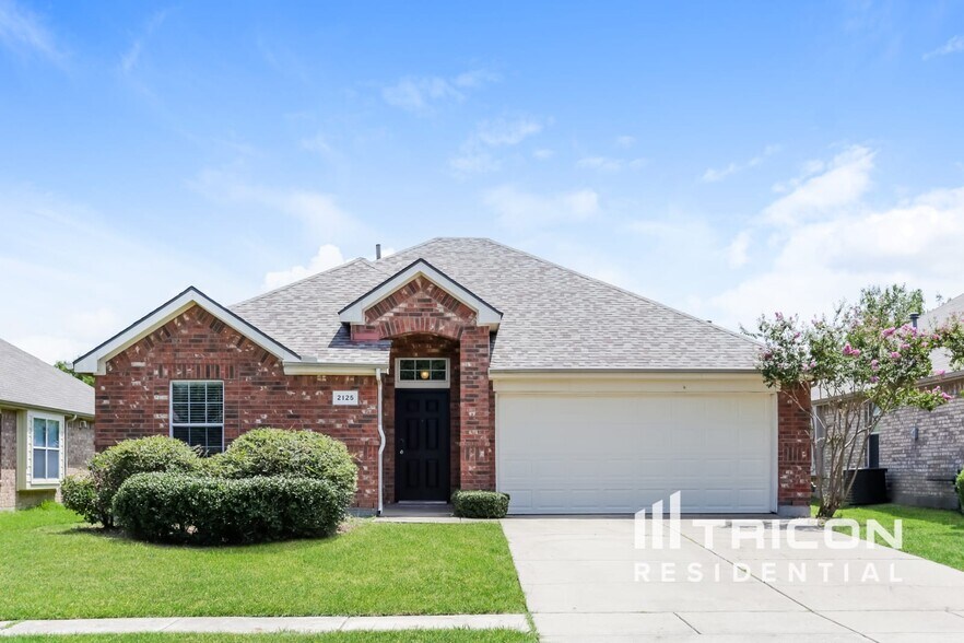 Primary Photo - 2125 Bluebell Dr