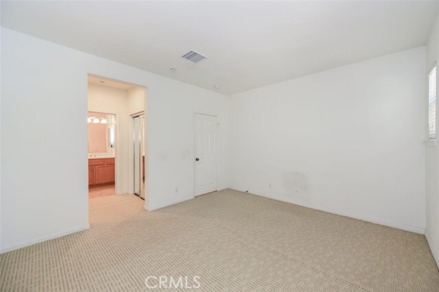 Building Photo - 32 Vermillion