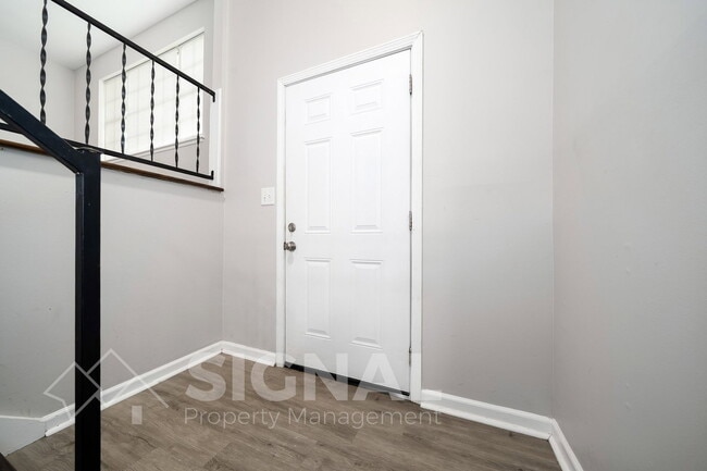 Building Photo - 5114 Beacon Dr
