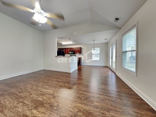 Building Photo - 2904 John Cabot Dr