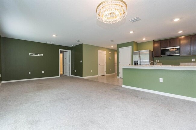 Building Photo - 5358 Woodridge Ln