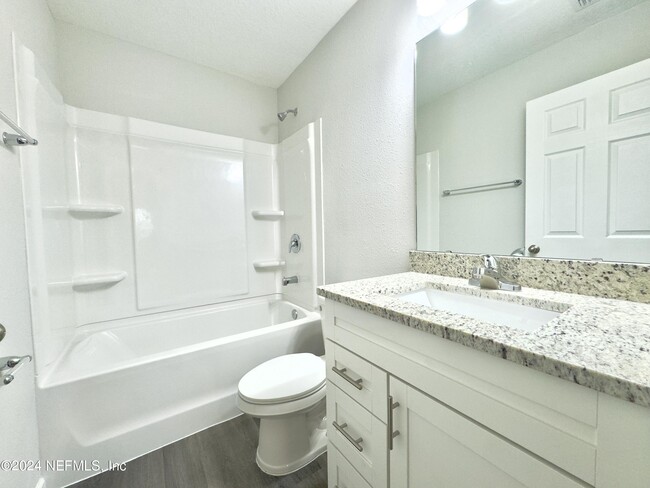 Building Photo - 4672 Ribault Park St