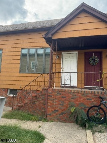 Primary Photo - 710 W Camplain Rd