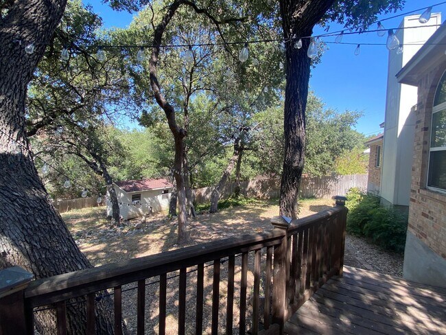 Building Photo - 4 BEDROOM IN RED ROCK, BELTON ISD