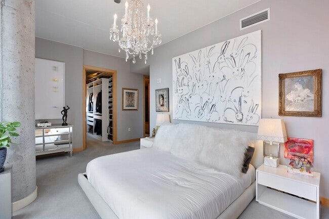 Building Photo - 901 S 2nd St