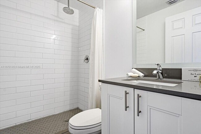 Building Photo - 541 NW 33rd St