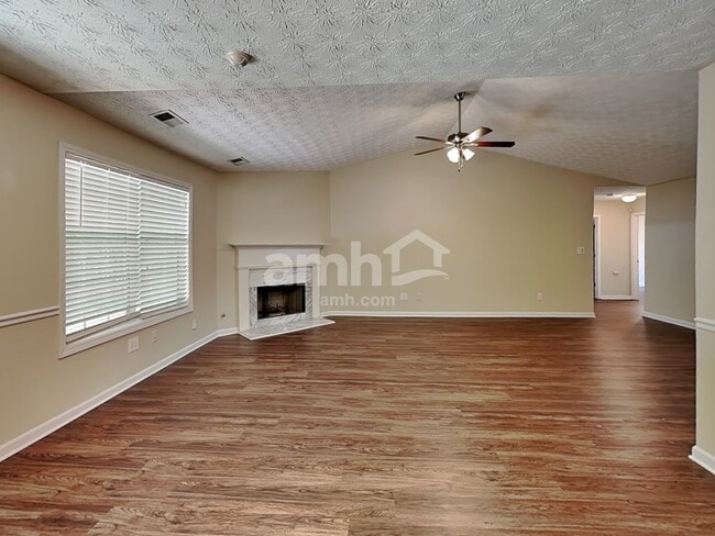 Building Photo - 177 Waters Edge Dr