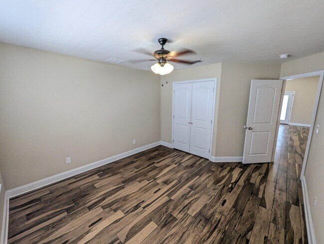 Building Photo - 2216 Chapparel St