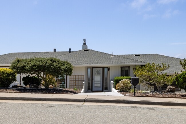Building Photo - 2757 Sea Glass Ave