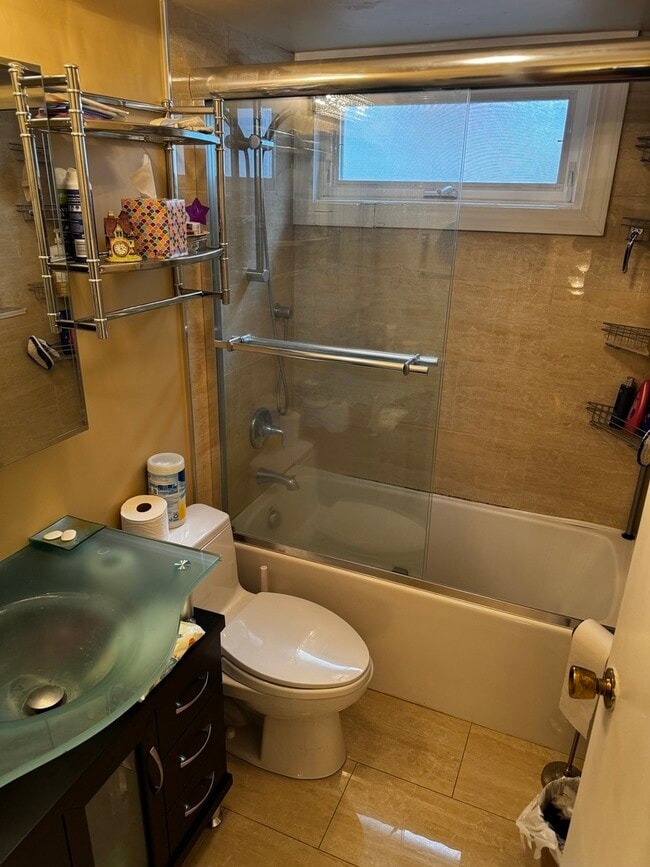 Building Photo - 395 Central Ave