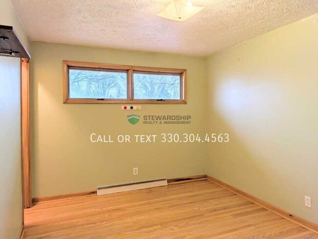 Building Photo - 2636 Orch Pk St NW