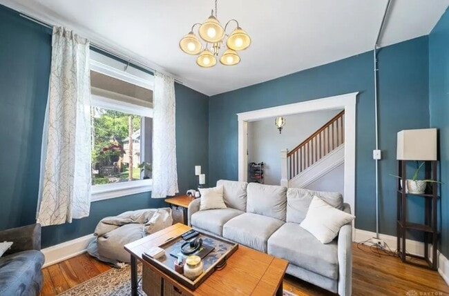 Building Photo - 3148 Linwood Ave