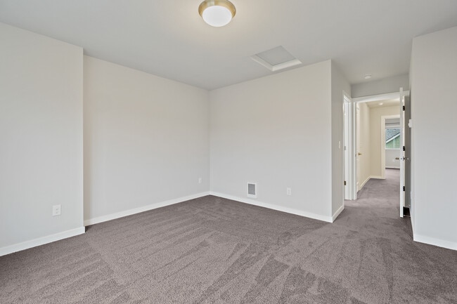 Building Photo - 12909 20th Dr W