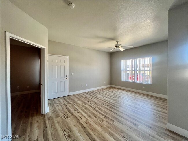 Building Photo - 6650 W Warm Springs Rd