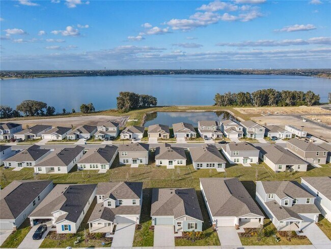 Building Photo - 1033 Holden Wy