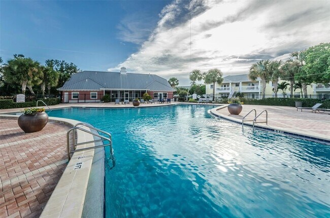 Building Photo - 251 Pompano Dr SE