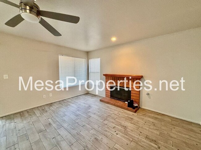 Building Photo - 12914 Tiburon Dr