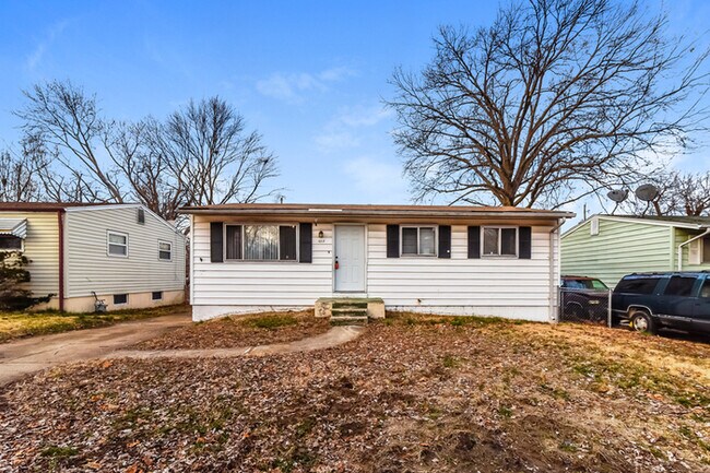 Primary Photo - 1217 Baron Ave