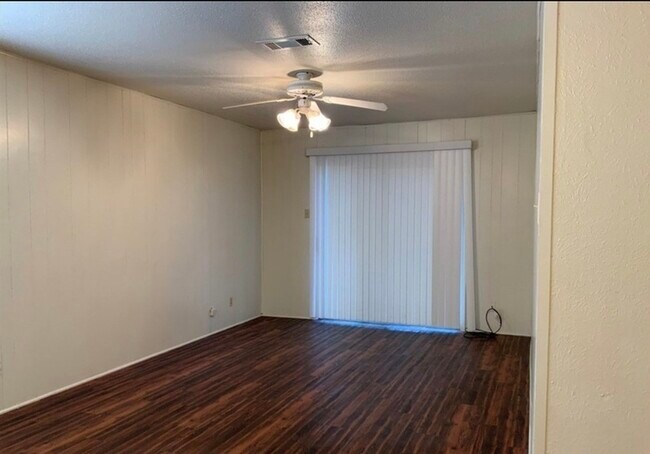 Building Photo - 1409 Paseo Del Oro