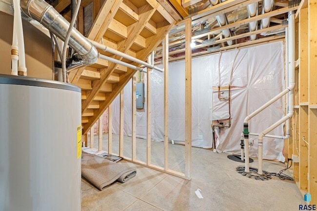 Building Photo - 1109 S Foss Ave