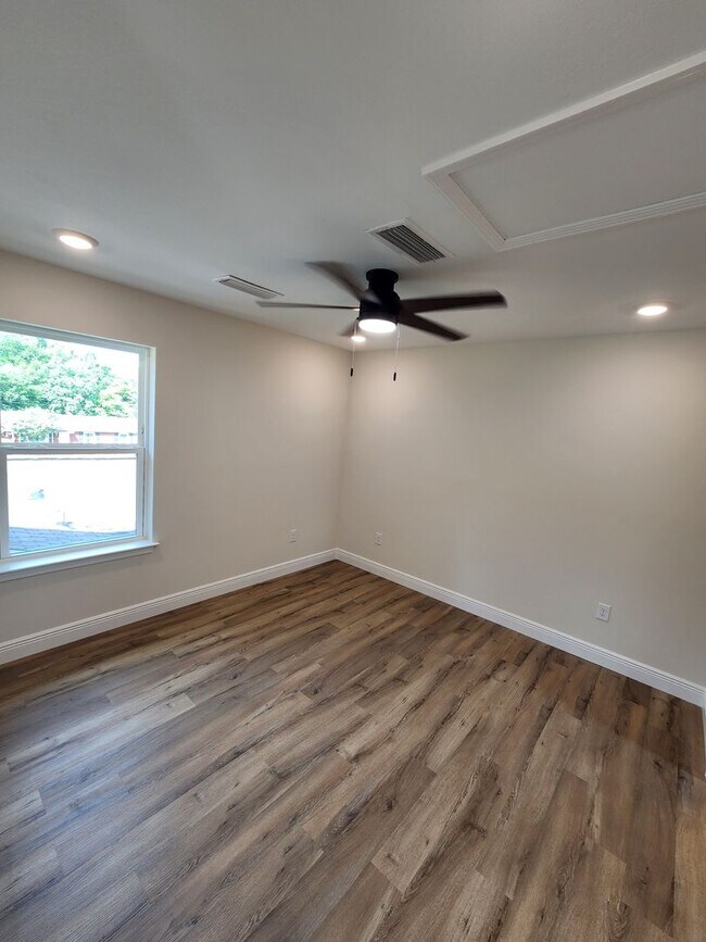 Building Photo - New Construction 1 Bed/1 Bath Fully-Equipp...