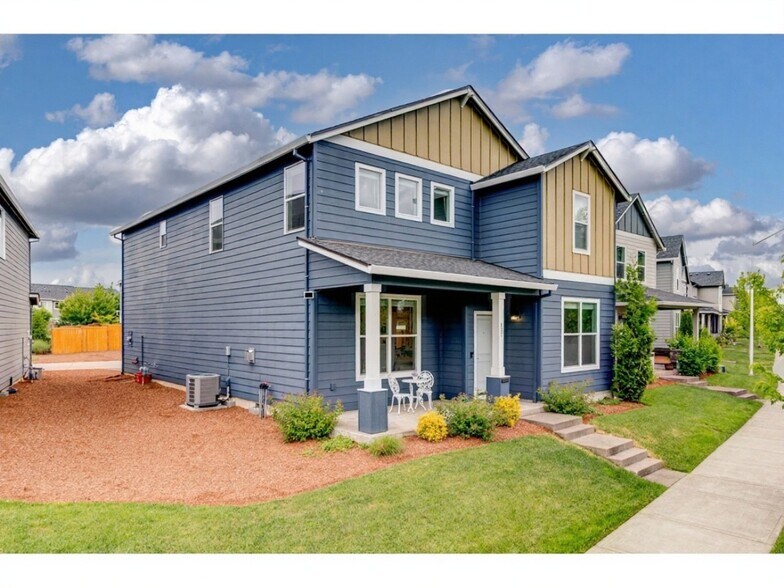 Building Photo - 837 S 26th Ave