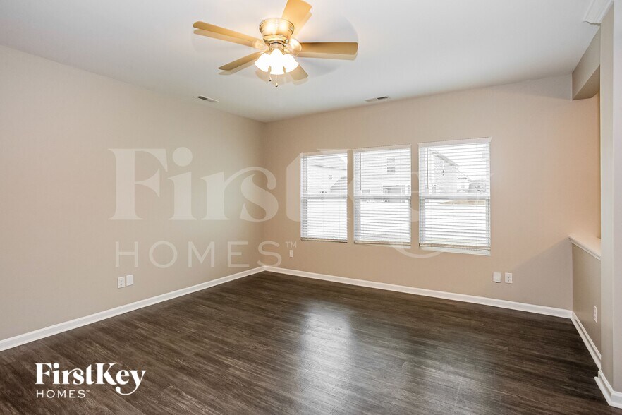 Building Photo - 12527 Gotland Rd
