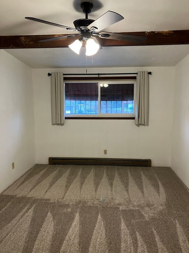 Building Photo - *Half-Off 1st Month's Rent!* Charming Three Bedroom Home