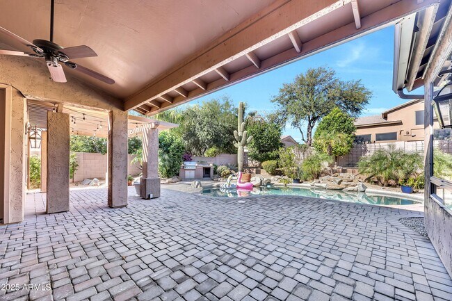 Building Photo - 7446 E Glenn Moore Rd