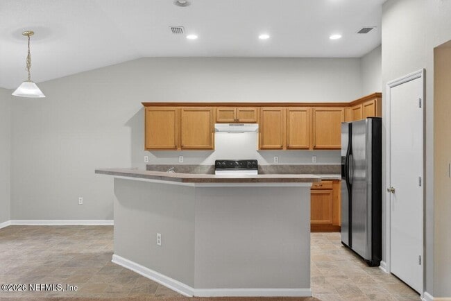 Building Photo - 75277 Ravenwood Dr