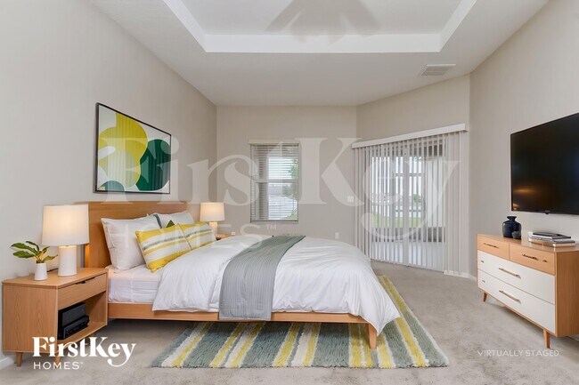 Building Photo - 10611 Carloway Hills Dr