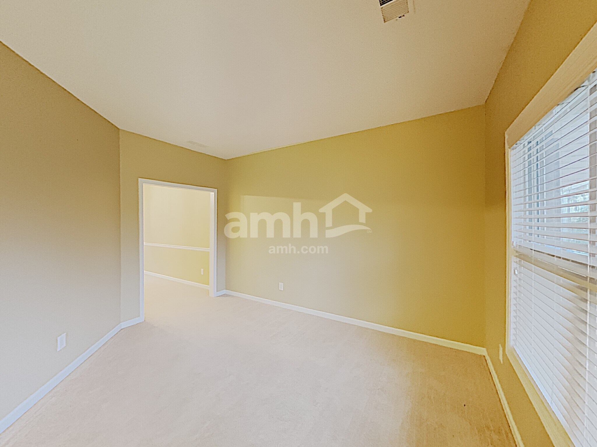Building Photo - 492 Winter Haven Ln