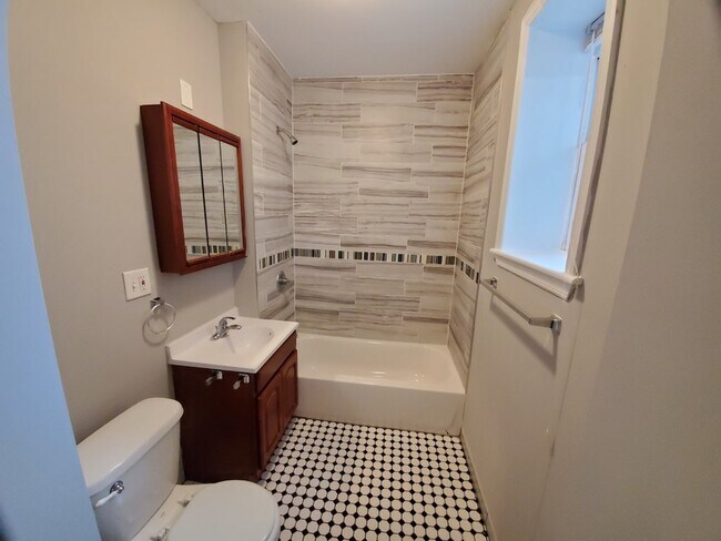 Building Photo - 12 Canfield St