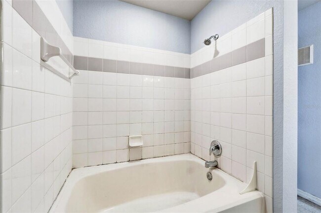 Building Photo - 3702 Palm Desert Ln