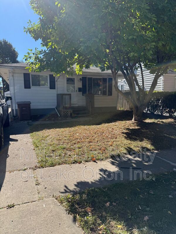 Building Photo - 650 Lenox Ave