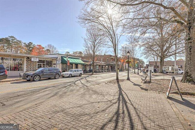 Building Photo - 523 Warm Springs Cir