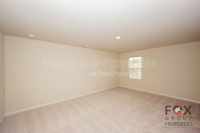 Building Photo - 143 Arden Ct