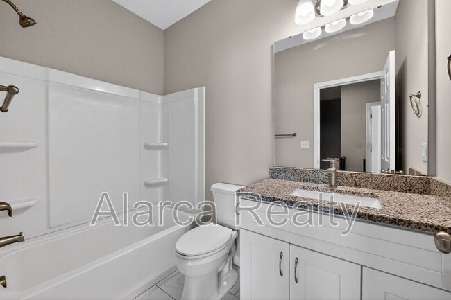 Building Photo - 425 Centerfield Dr