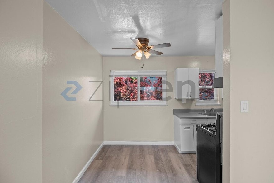 Building Photo - 24035 2nd St