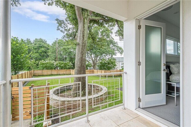 Building Photo - 2269 Briarwood Hills Dr NE