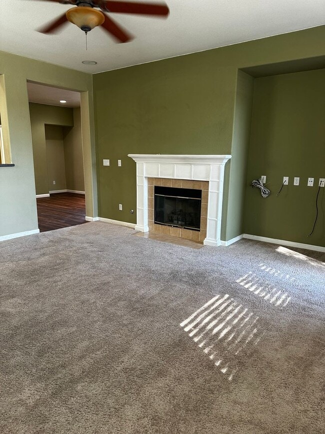 Building Photo - $1497.50 off first full months rent