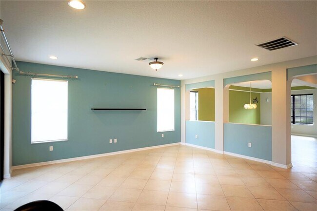 Building Photo - 32125 Garden Alcove Loop
