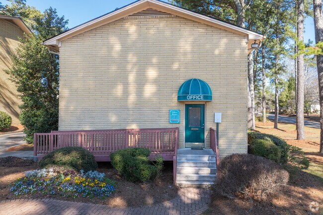 Building Photo - Harmony Grove