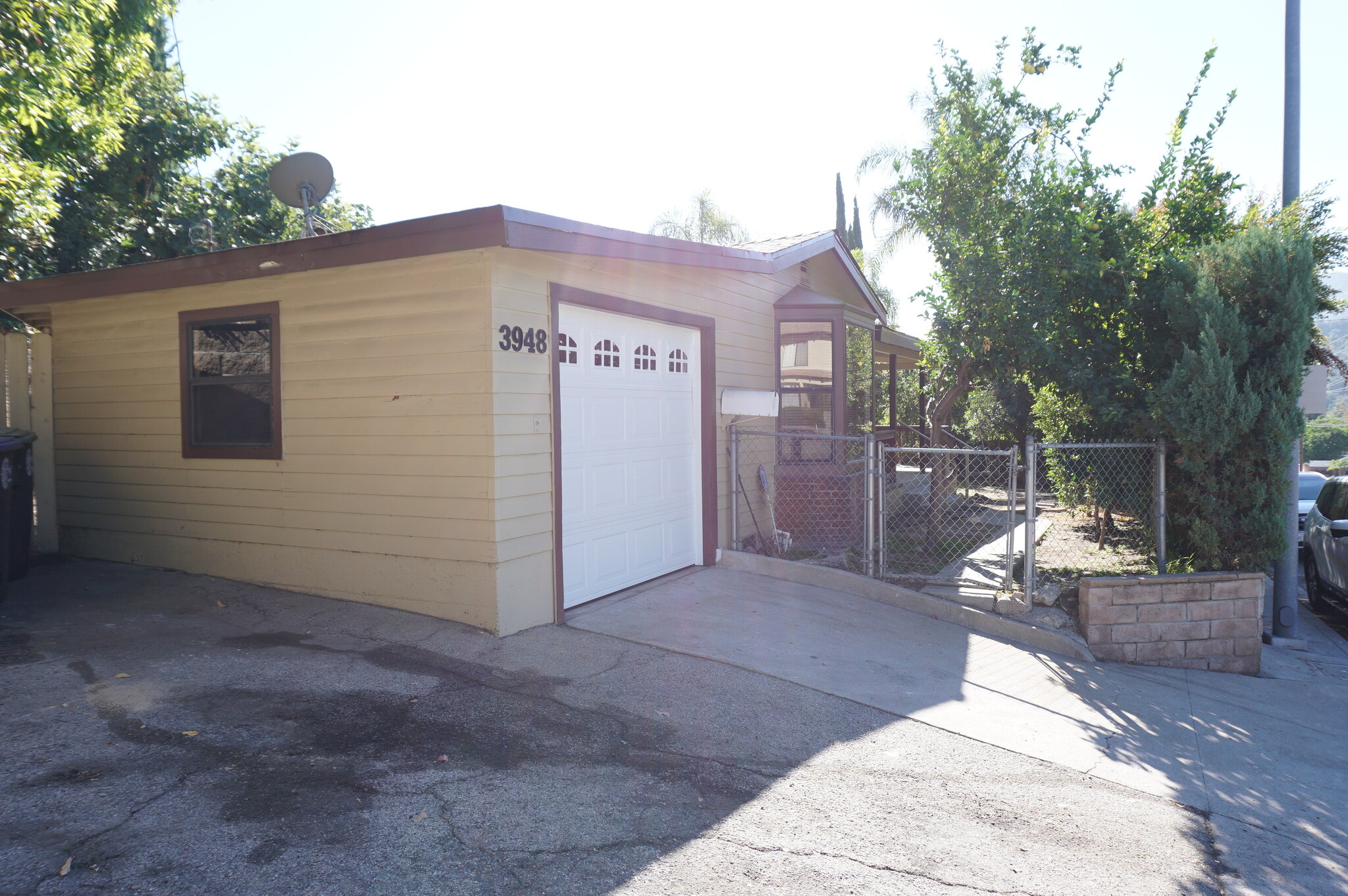 Building Photo - 3948 Pennsylvania Ave