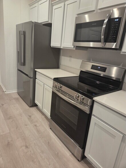 Building Photo - 8300 Fitzgerald Ln