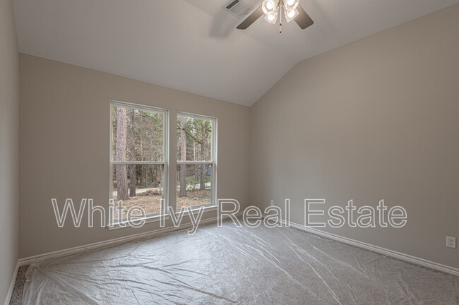 Building Photo - 49 Hickory Bend